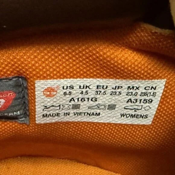 Timberland Linden Woods Bootie - NWOT - Picture 16 of 16